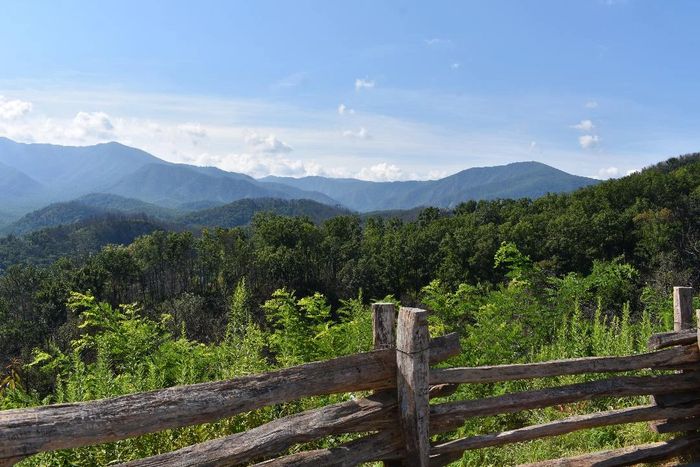 Beautiful Appalachian Mountains in Virginia. Photo by Paula Beard. 