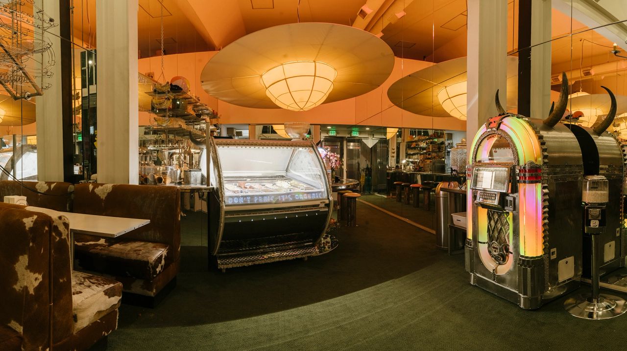 Fluffy McCloud's, ice cream shop in Sunset Boulevard, Echo Park