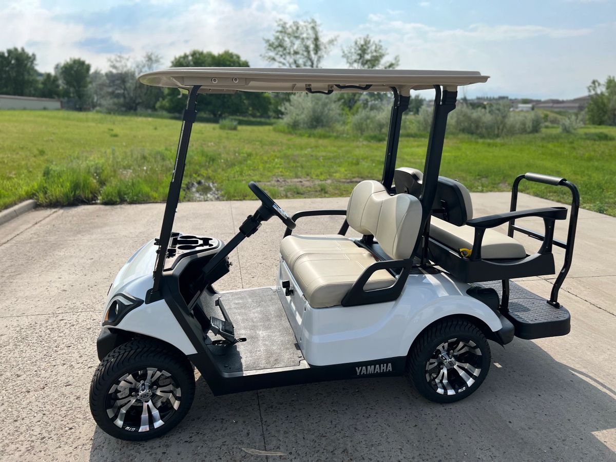 Yamaha Drive2 Gas Street ready Deluxe Low pro camper, White Pearl, Golf