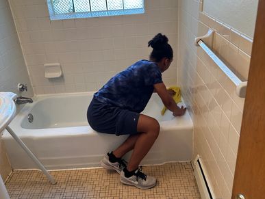 Turn-over Clean 
college apartment clean 