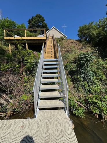 Code Rail, Aluminum Beach Steps. Guard Rail.