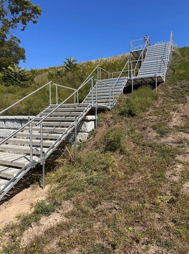 Government Stair Project
Municipal Stair Installation
Commercial Grade Aluminum Steps for Public acc