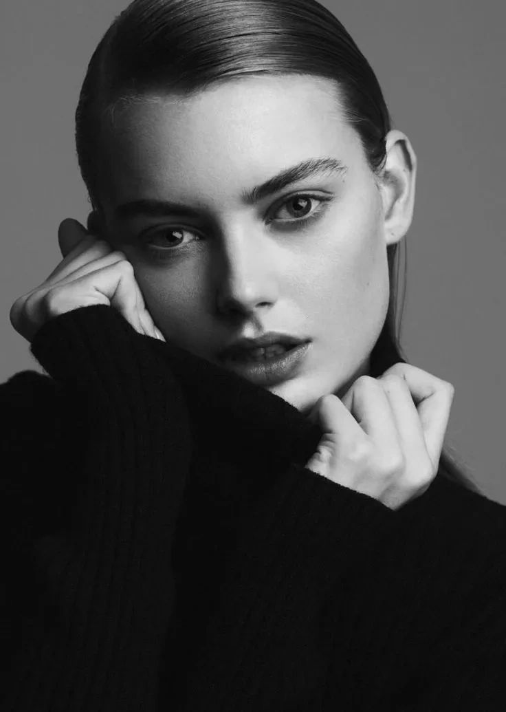 FEMALE MODEL | FF Models Management
