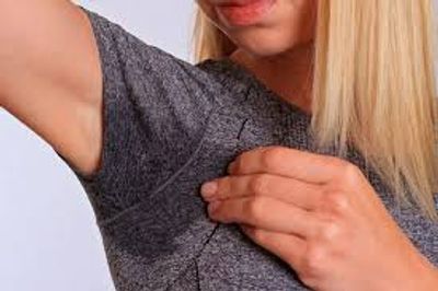 Amy treats Excessive sweating called hyperhydrosis leaving visible wet  sweat patches with botox