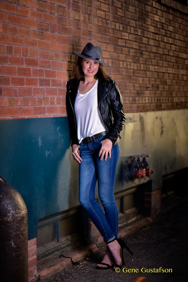 outdoor senior portraits