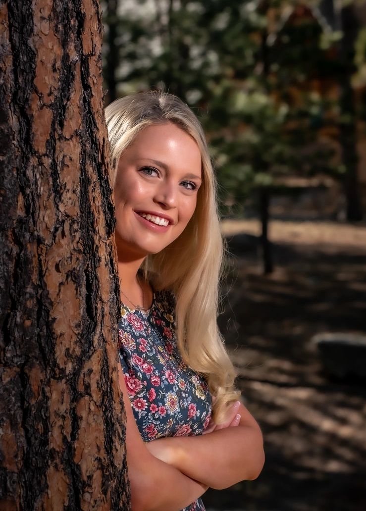 outdoor senior portraits