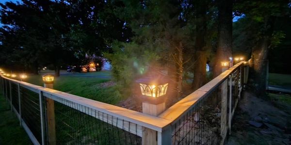 4’ tall wood/wire mesh garden fence