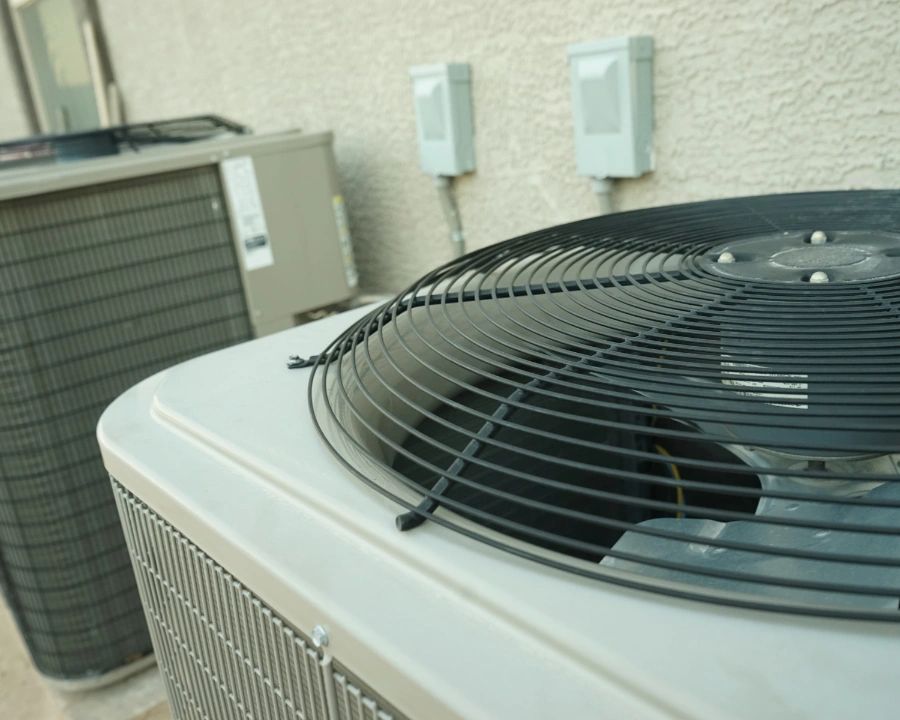 Air conditioning coil and fan