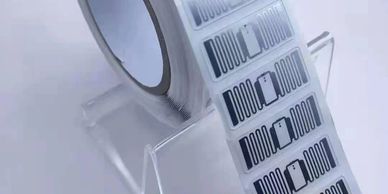 UHF RFID labels for samples