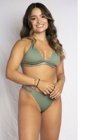 Elaborado en lycra con toques de brillo para darle ese toque!