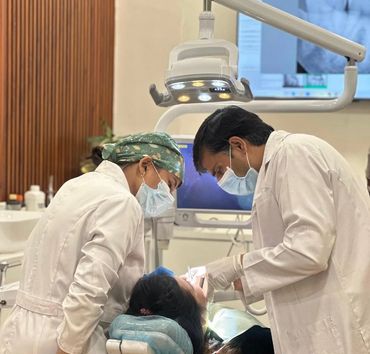 Advanced dental treatment procedure at Vedanta Smiles Dental & Implant Centre Gurgaon