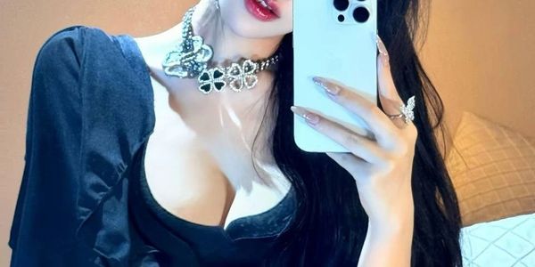 全套服務,侍浴,鴛鴦浴,顔射,香薰,推前列腺,全身漫遊,抓龍根,日式香薰,推油,牛奶香薰,紅酒水療,浸浴專業,泰式抓龍筋,吸皮,出火,口交,螞蟻上樹,皇帝一條龍,G奶,抓蛋蛋,風浴椅,過夜