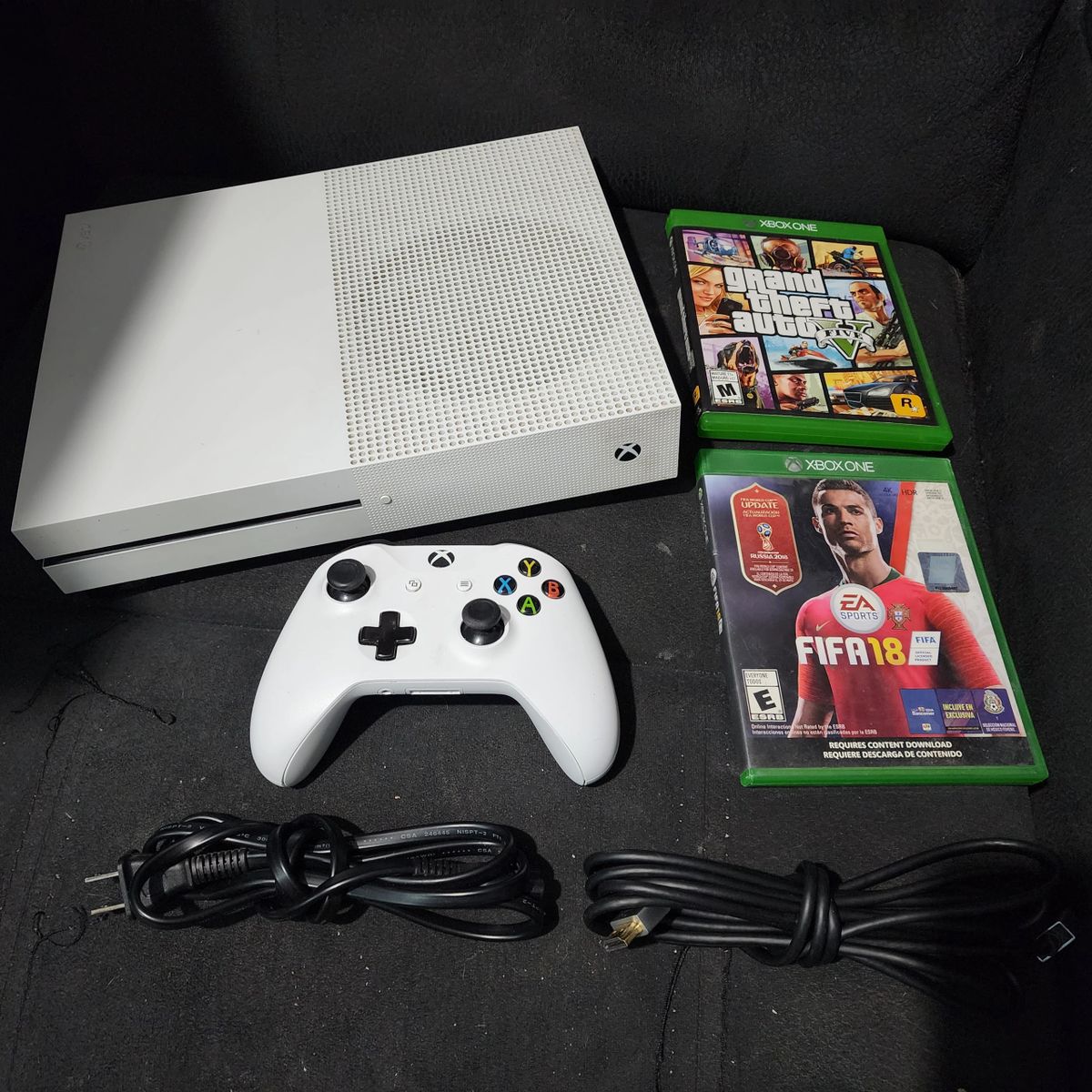 Consola Xbox One S 1 tera con juegos usada