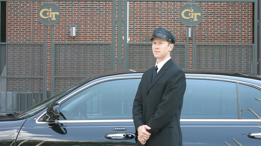 Chauffeur starts limo service Atlanta and airport limo service.
