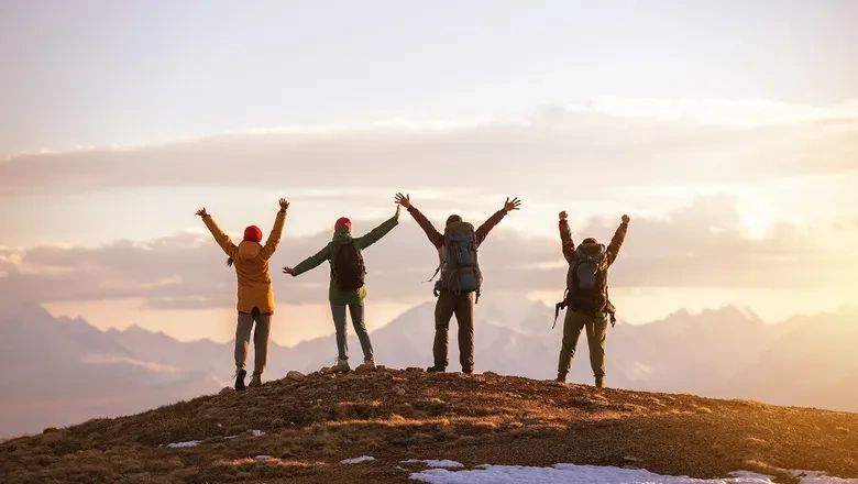 The-4-different-types-of-travellers-you-will-.webp