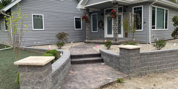 Decoration stamped steps and retaining wall.