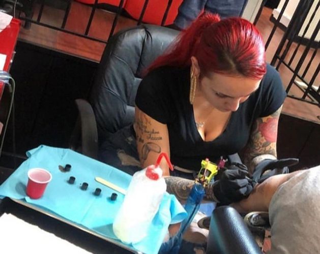 Olivia Ferrara tattoo artist