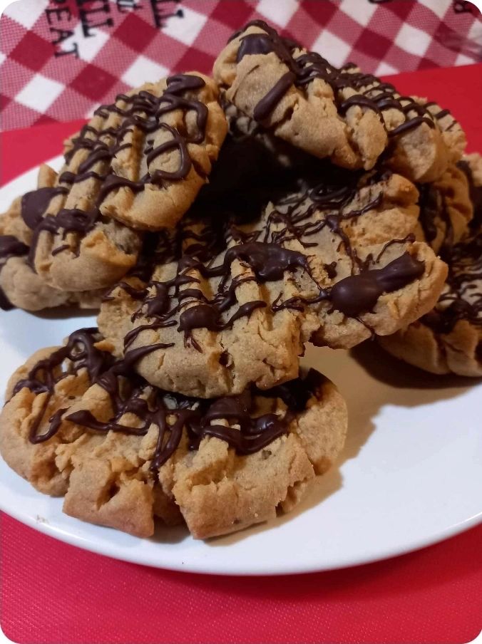 Peanutbutter Crunch Cookies,,,,these are AMAZING.  $1.50 each packaged for on the go snacking.