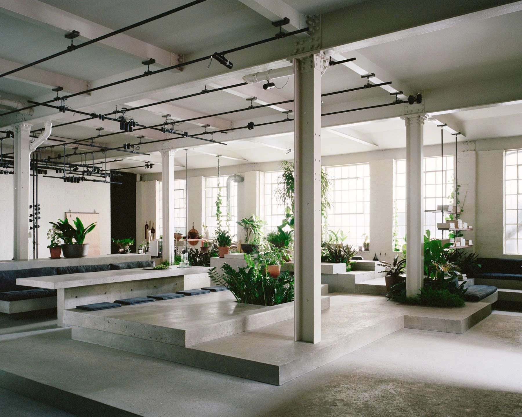 Raw and Exposed: Industrial Chic Interiors for Commercial Spaces