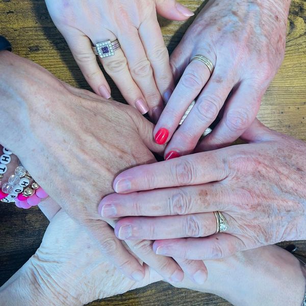 Breast cancer support group local meetups - Pink Mermaid