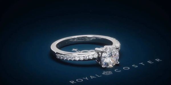 Royal Coster 201 Diamond Engagement Ring