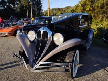 Photo Of Car In A Car Show