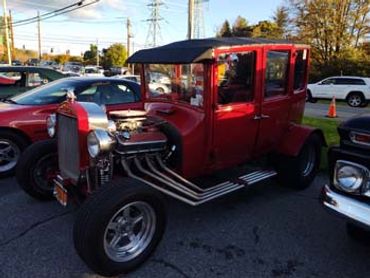 Photo Of Car In A Car Show