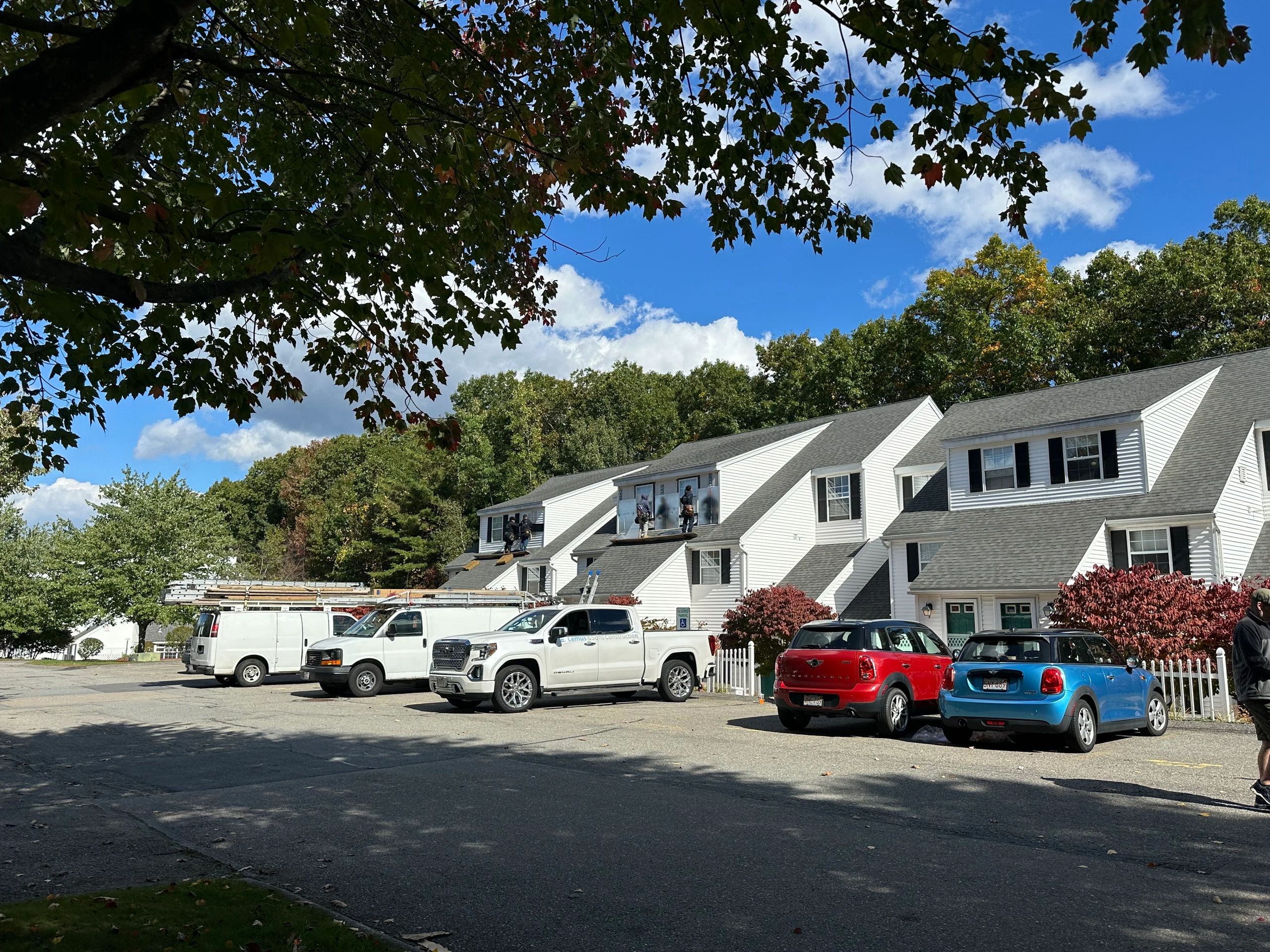 Lemus & Sons Roofing Inc.