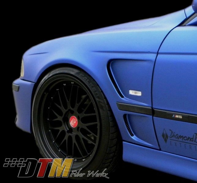 BMW E39 Vented Front Fenders
