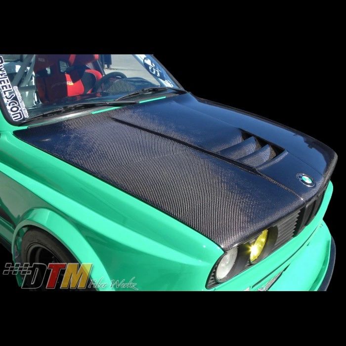BMW E30 84-91 M1 Vented Race Hood