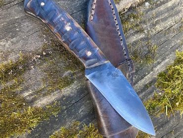 Spear Point fighting knife with sheath