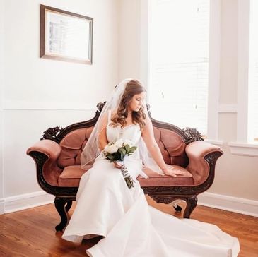 Bride in ready room in the Rose House