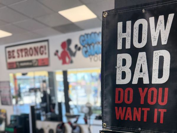 Personal Training and HIIT class workouts at Universal Fitness in Long Beach. 