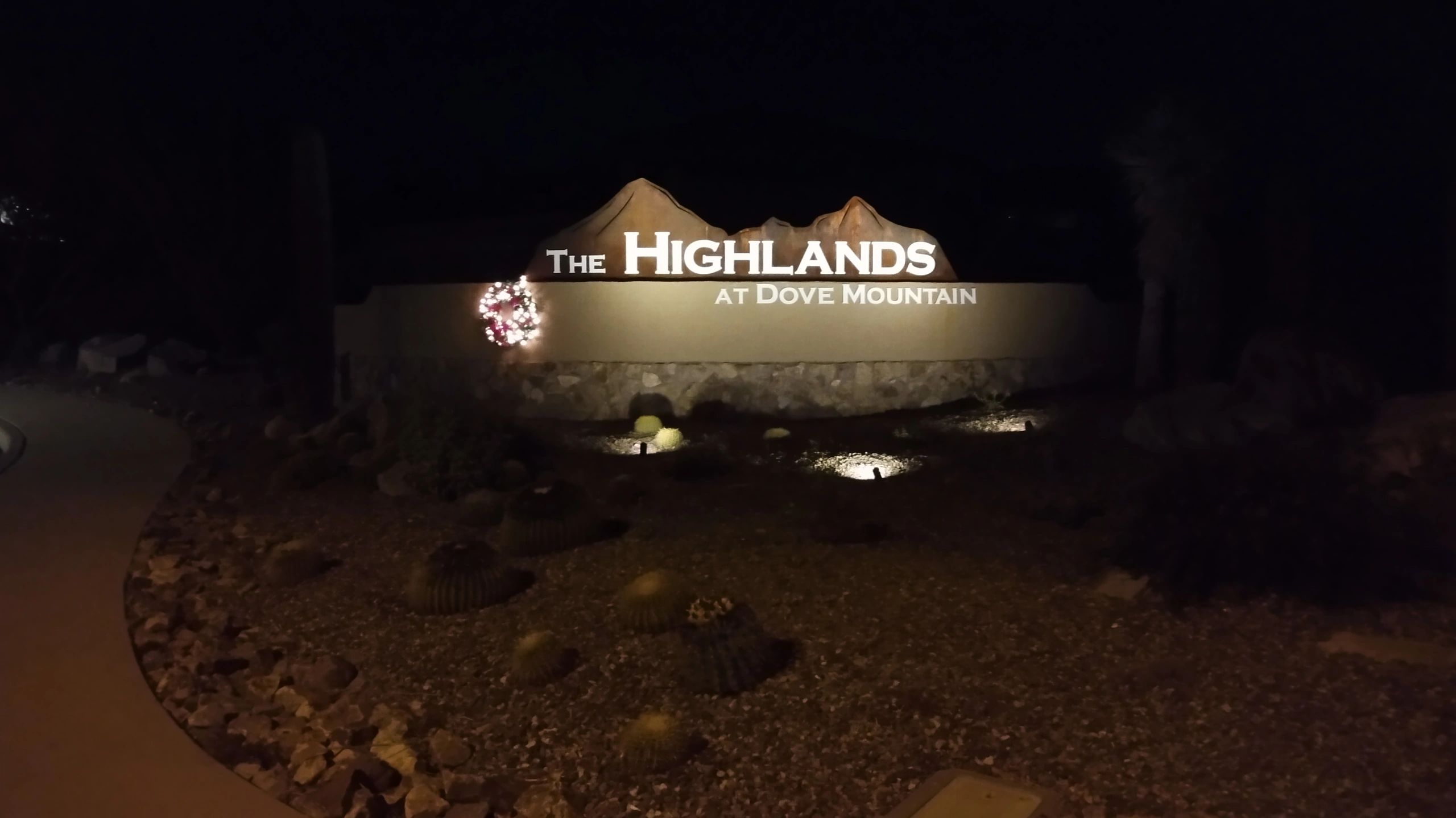 Dove mountain highlands entrance on the way to repeat client.