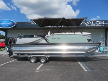 Avalon 23' LSZ Entertainer Pontoon in Sea Mist and Silver.