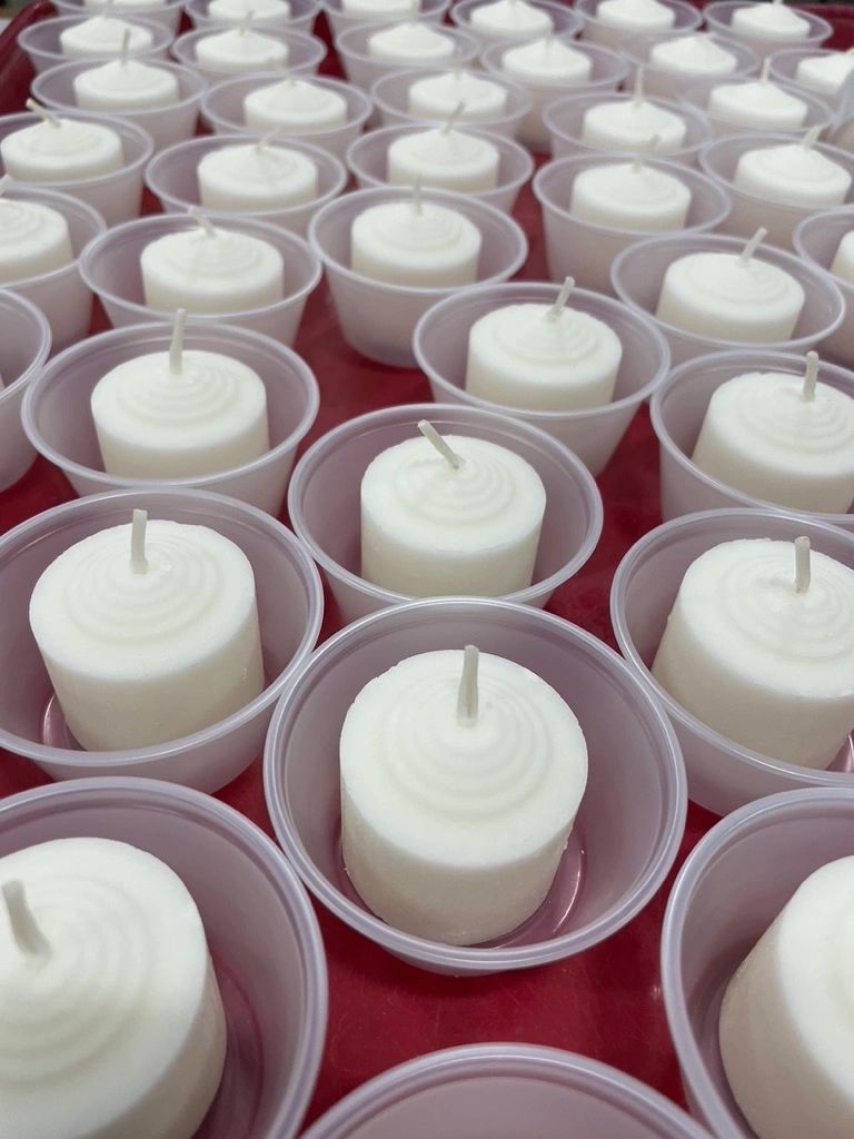 2,000 Luminaria in 1 HourThumbs Up!