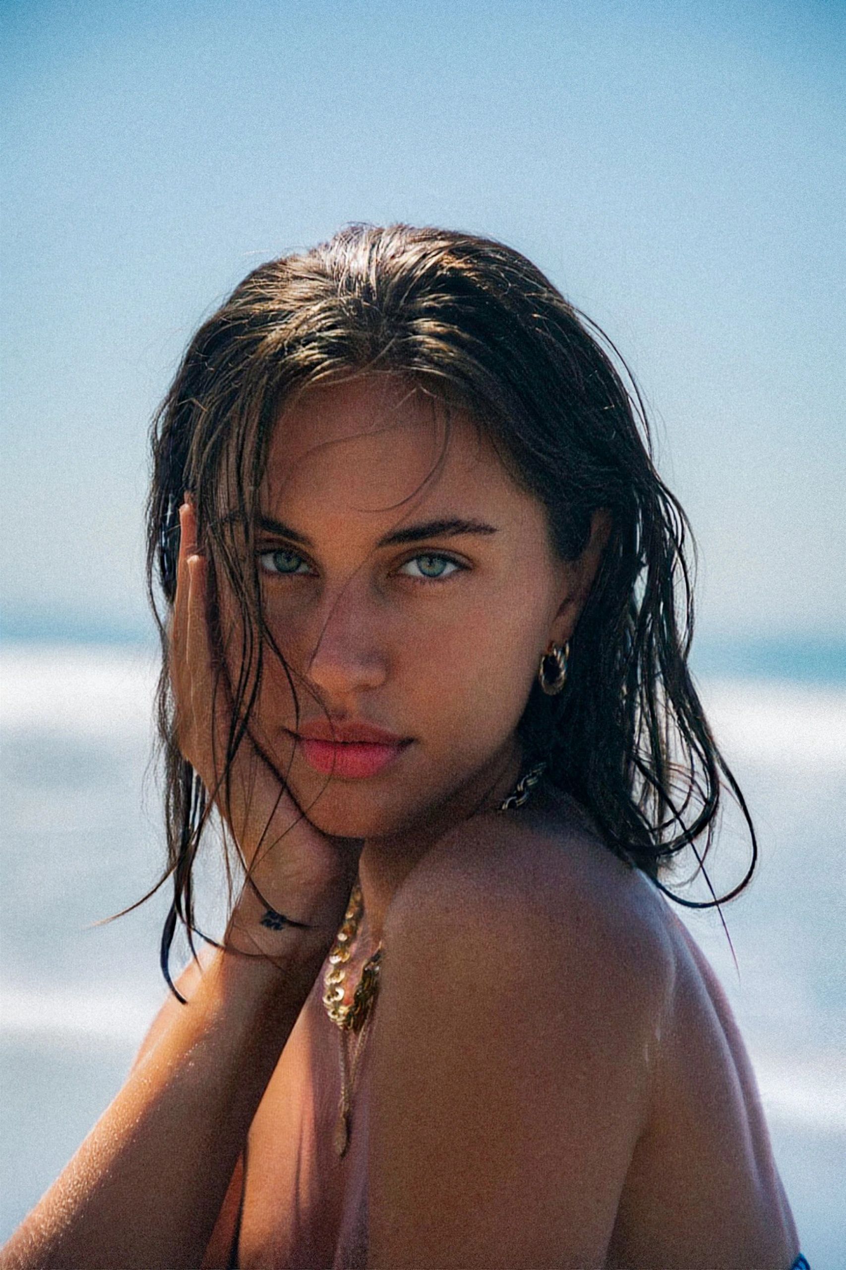 Brit Manuela