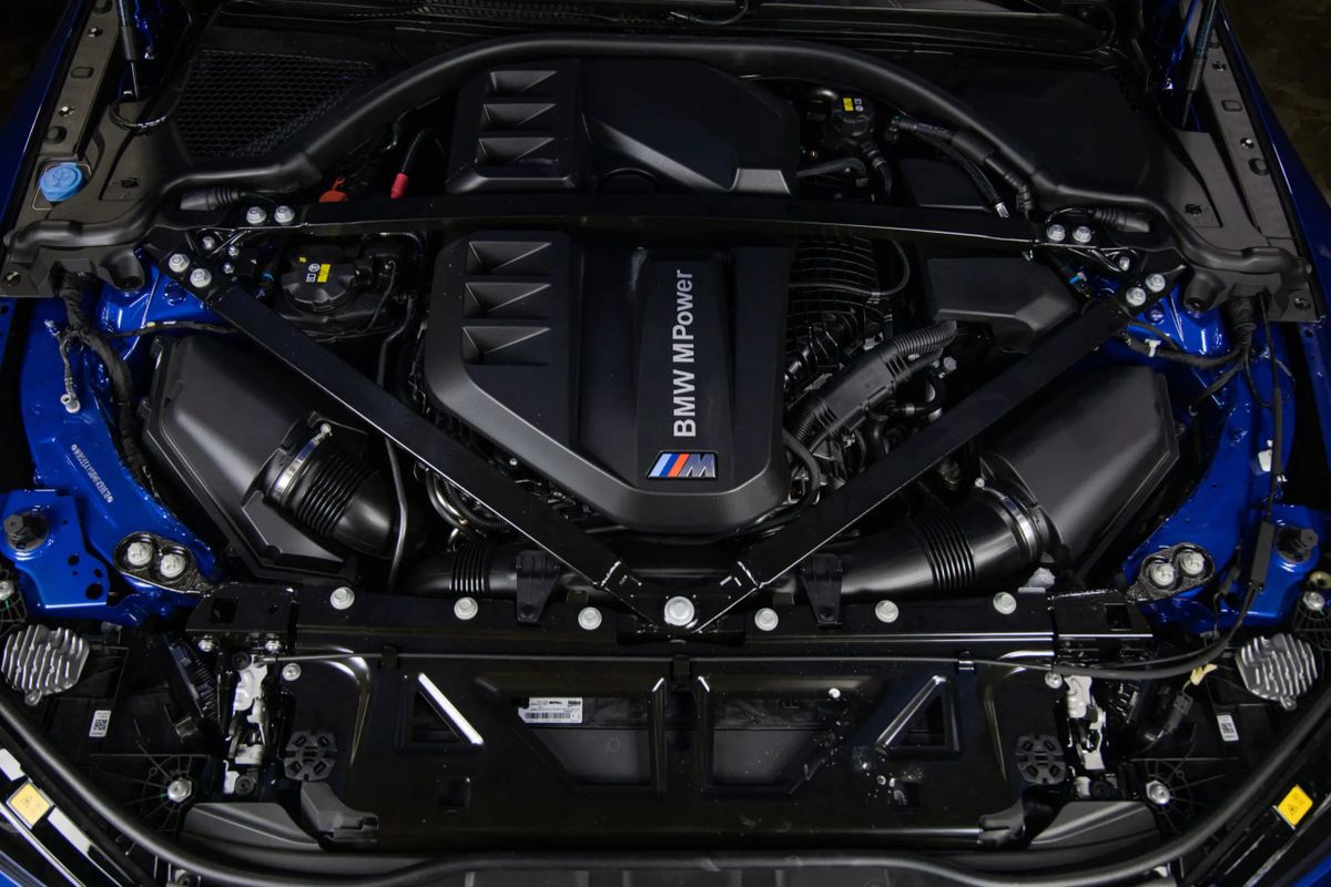 BMW (G8X)
