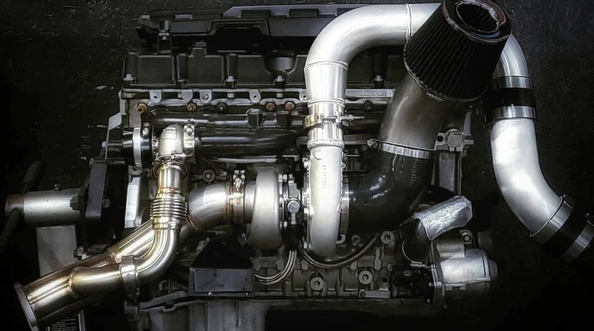 DocRace Single Turbo Bottom Mount Kit 135i 335i E Chassis