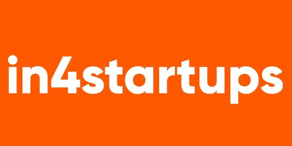 Logo with text 'in4startups' on an orange background.