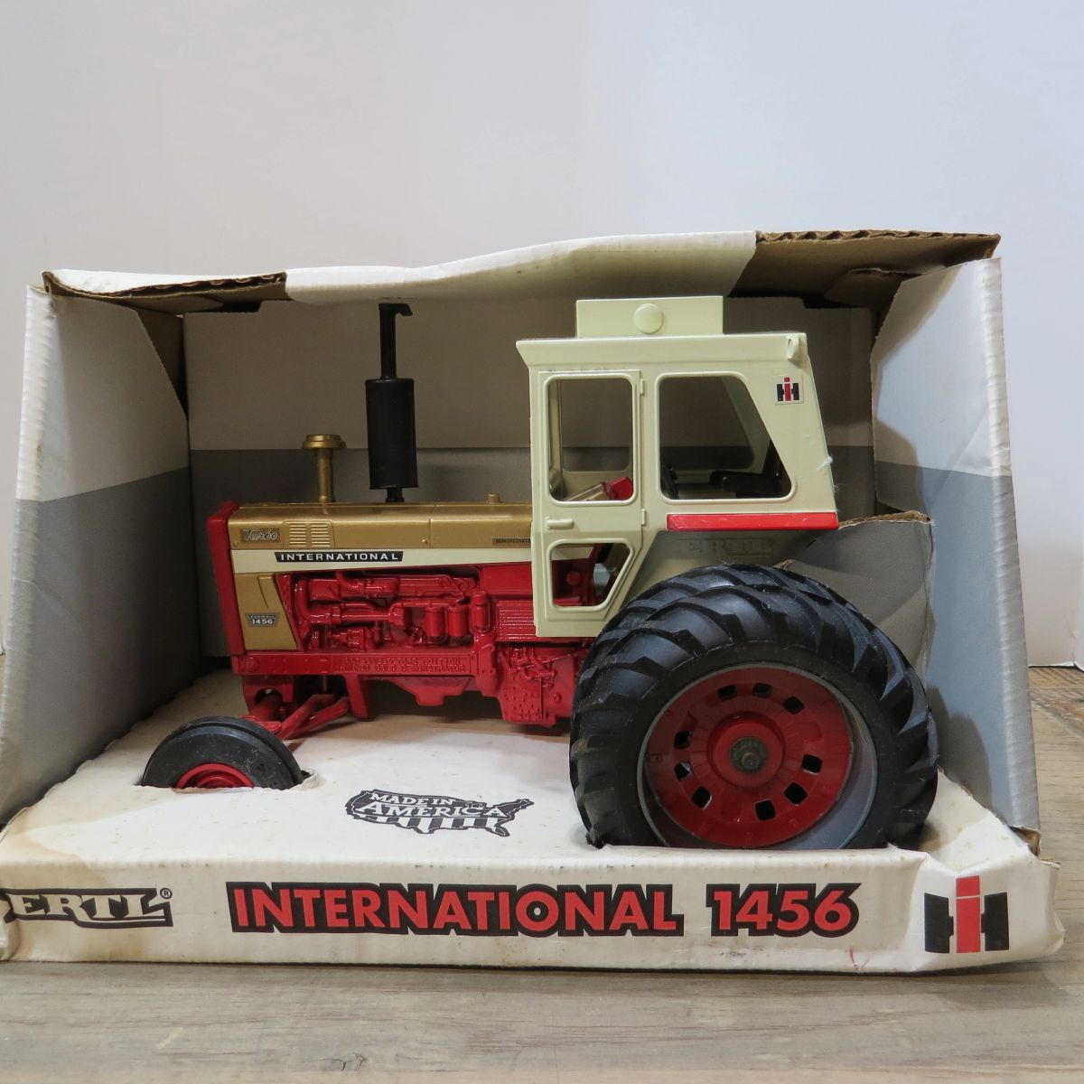 IH Model 