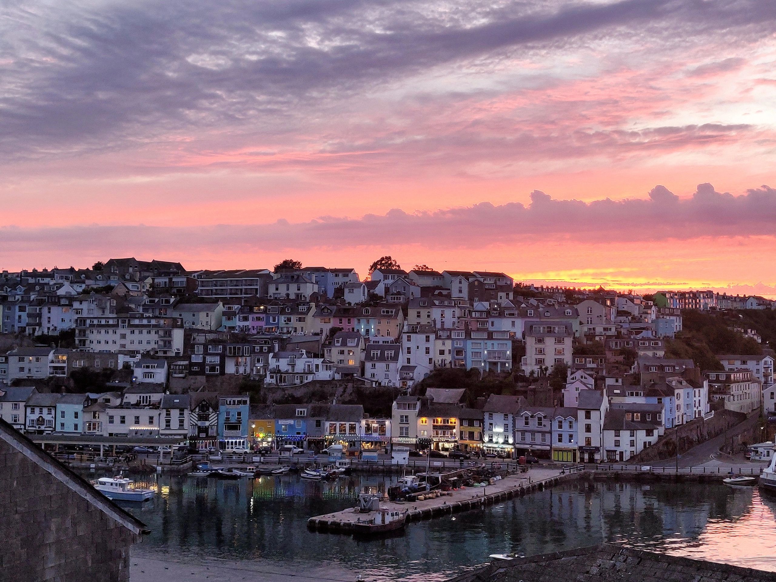 Quarterberth Harbourside Seaview Dog Friendly Luxury Parking