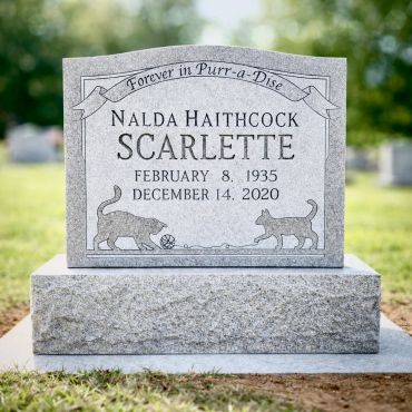 Cat-themed gravestone for Scarlett with dates 1935-2020.