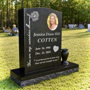 Black granite headstone with sunflower and photo of Jessica Diane Hill Cotten.