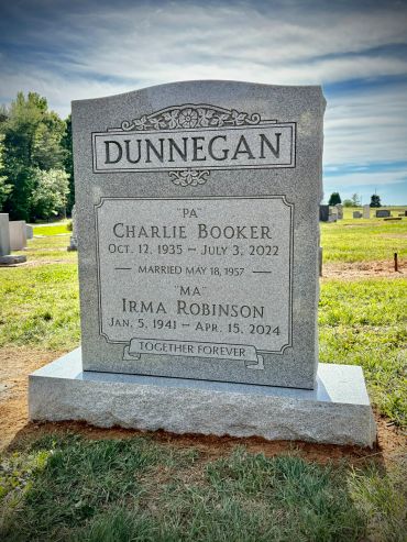 Gravestone of Charlie Booker and Irma Robinson.