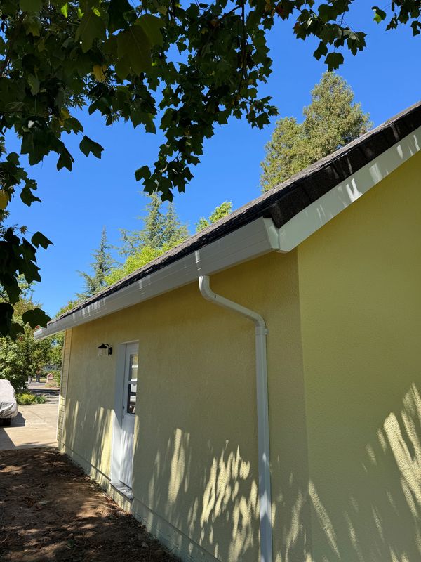 Precision Line Roofing: Roofing and gutter services in Modesto, CA and surrounding areas.
