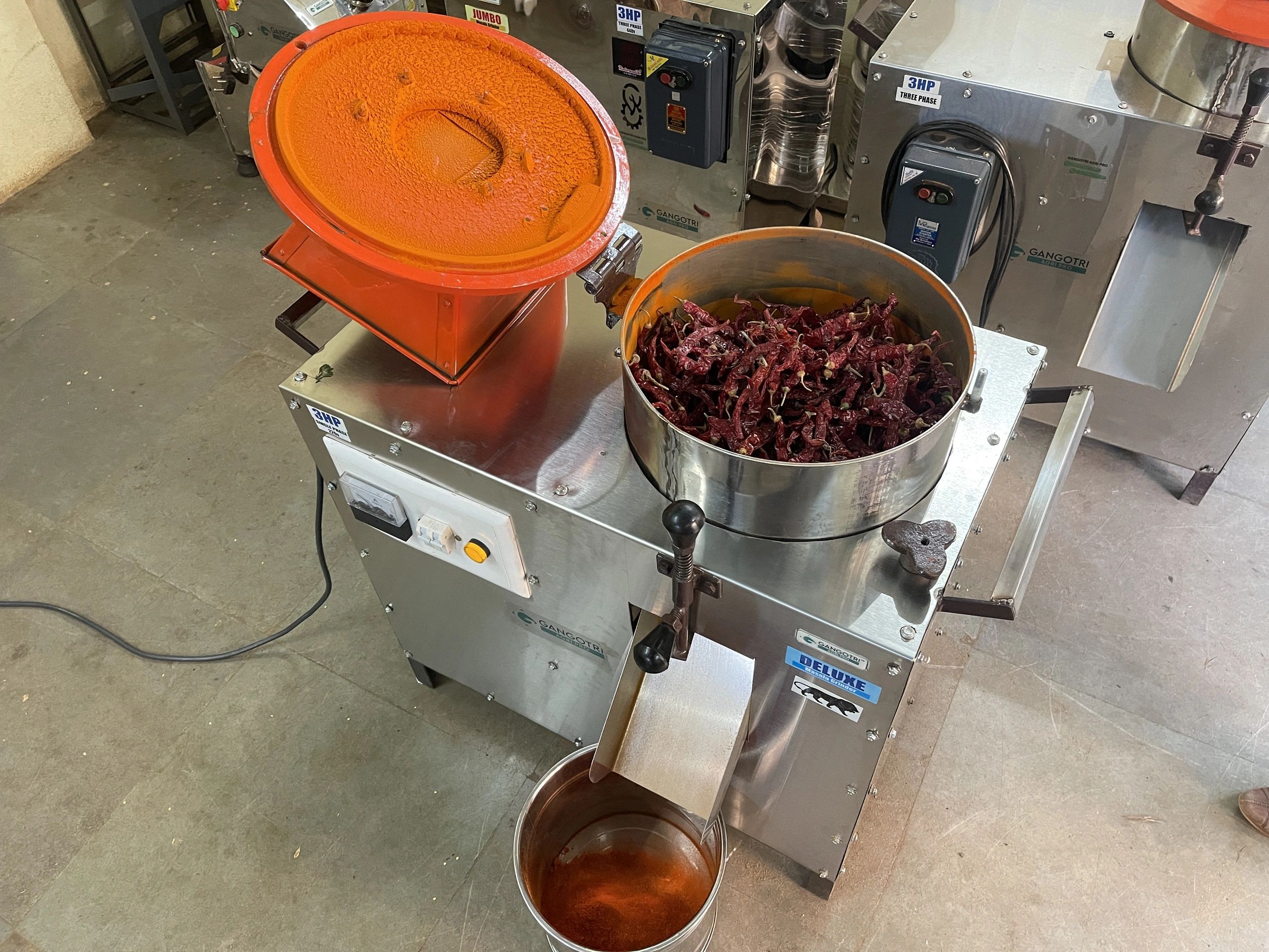 Improving the performance of dry and wet spice grinding machine