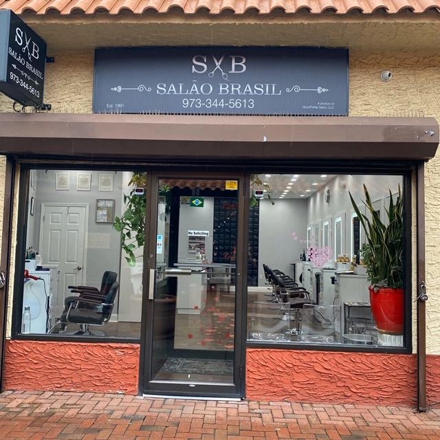 Salon, Neia's Brazilian Salon & Barber Shop