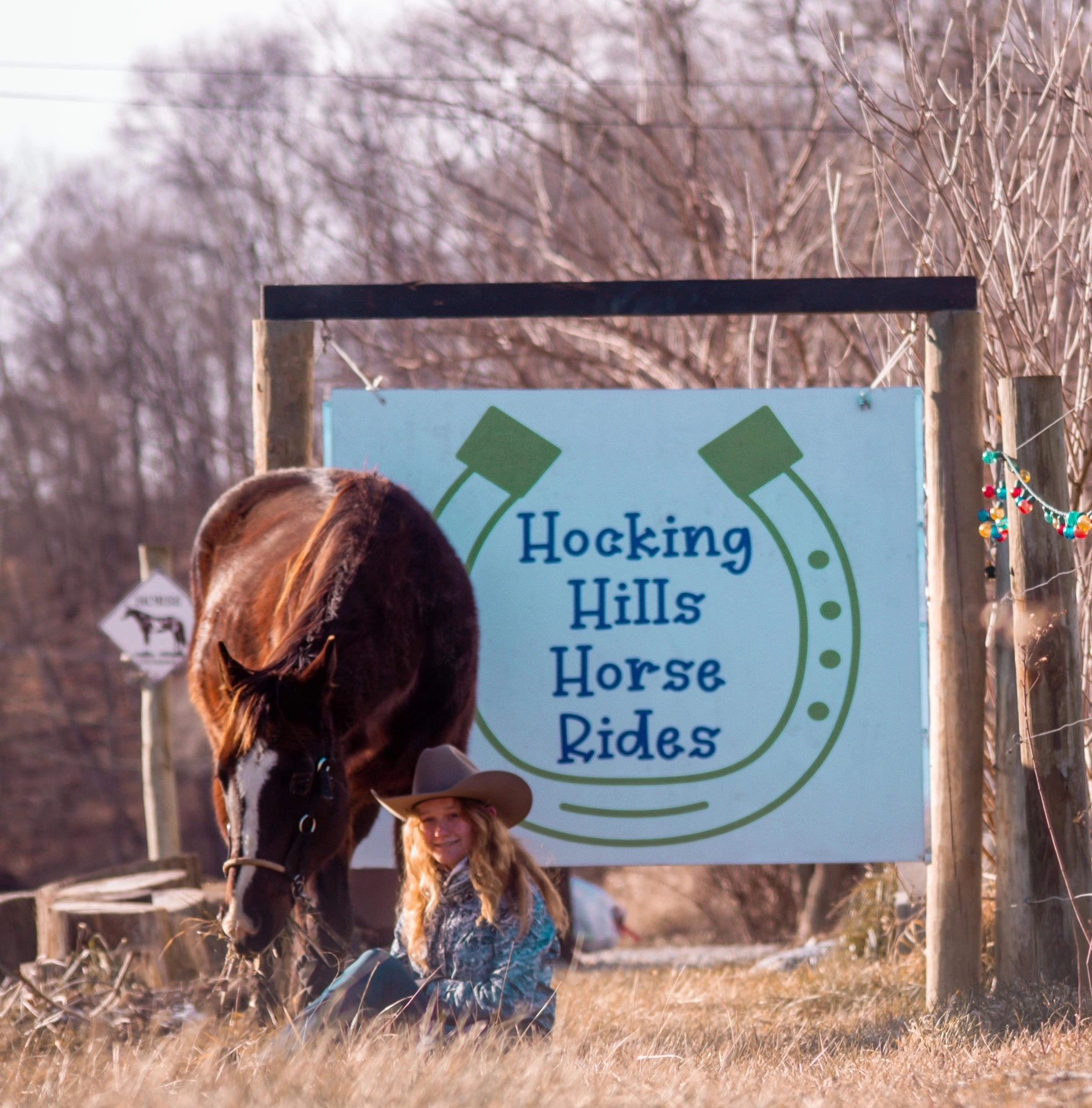 hockinghillshorserides.com