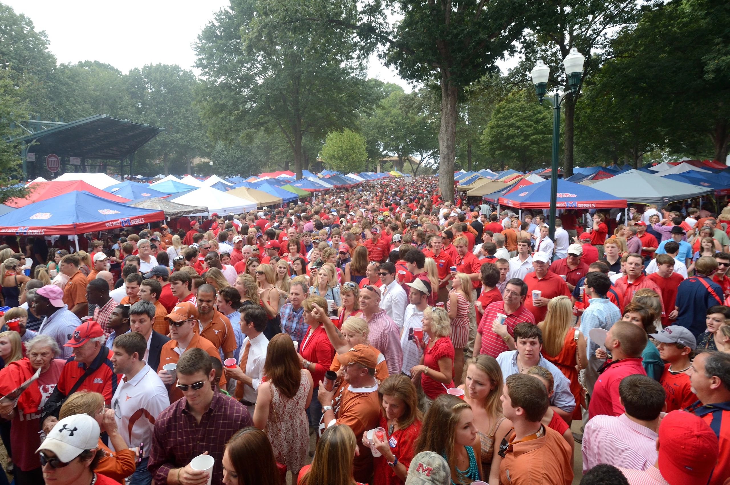 Ole Miss Tailgating Rental Setups Grovesharks Tailgating